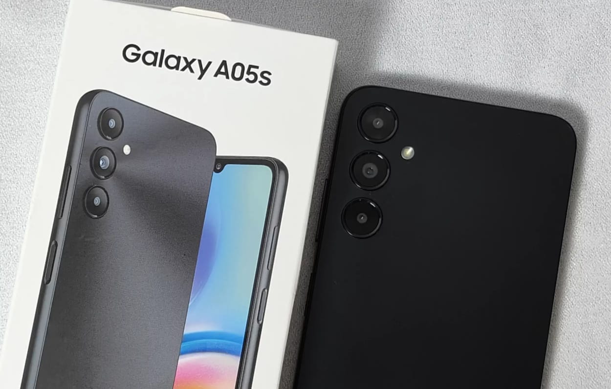 Samsung Galaxy A05s Menghadirkan Desain Bodi Bergaya Minimalis yang Khas