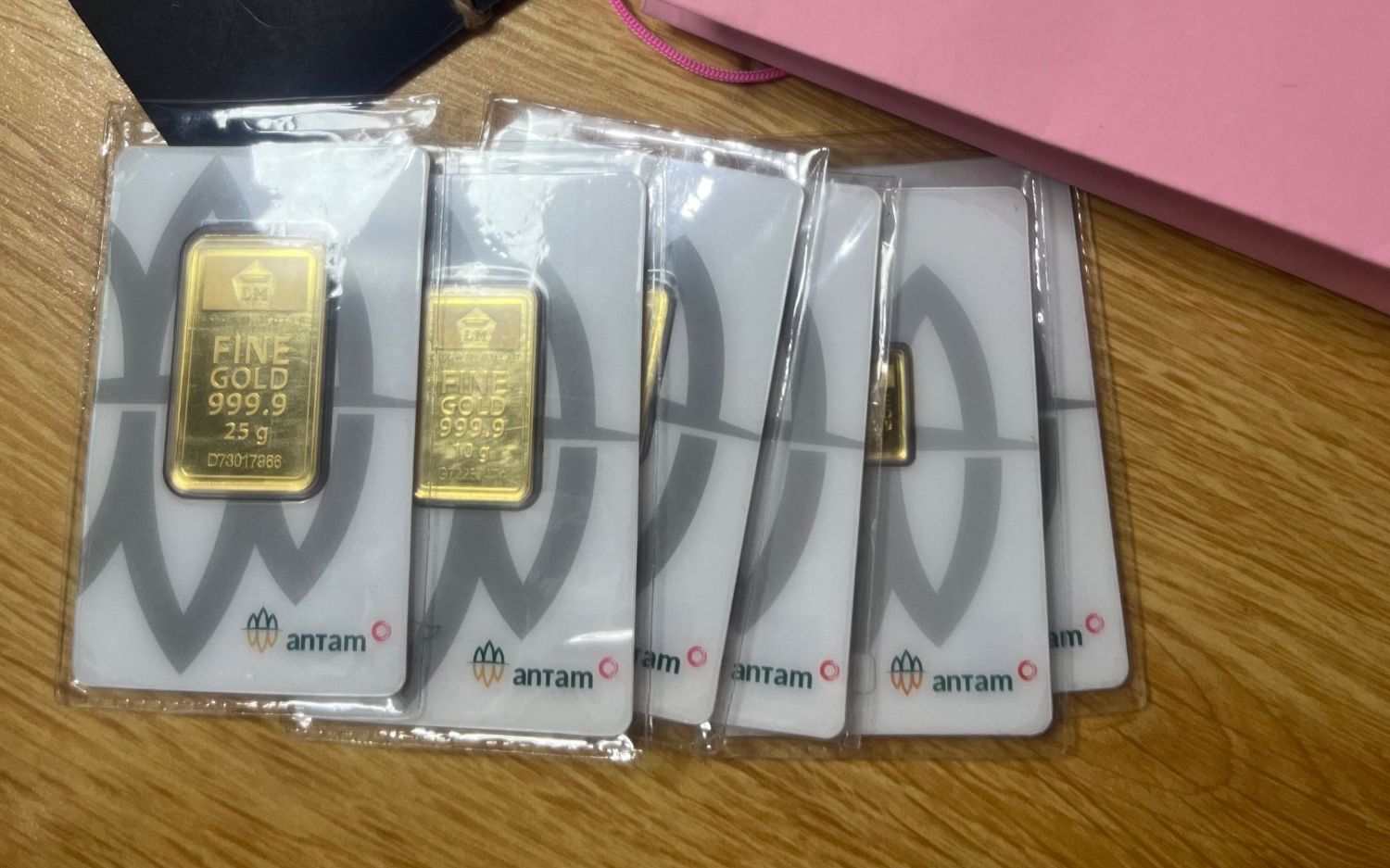 Harga Emas Antam Hari Ini Melemah Rp9.000, Berikut Daftar Lengkap Harga Emas dan Buyback 28 Juli 2026