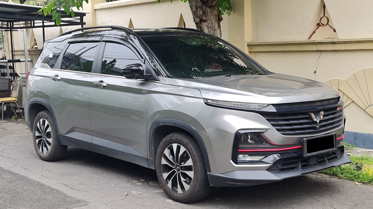 Wuling Almaz RS: SUV 7 Penumpang Pintar untuk Keluarga Modern