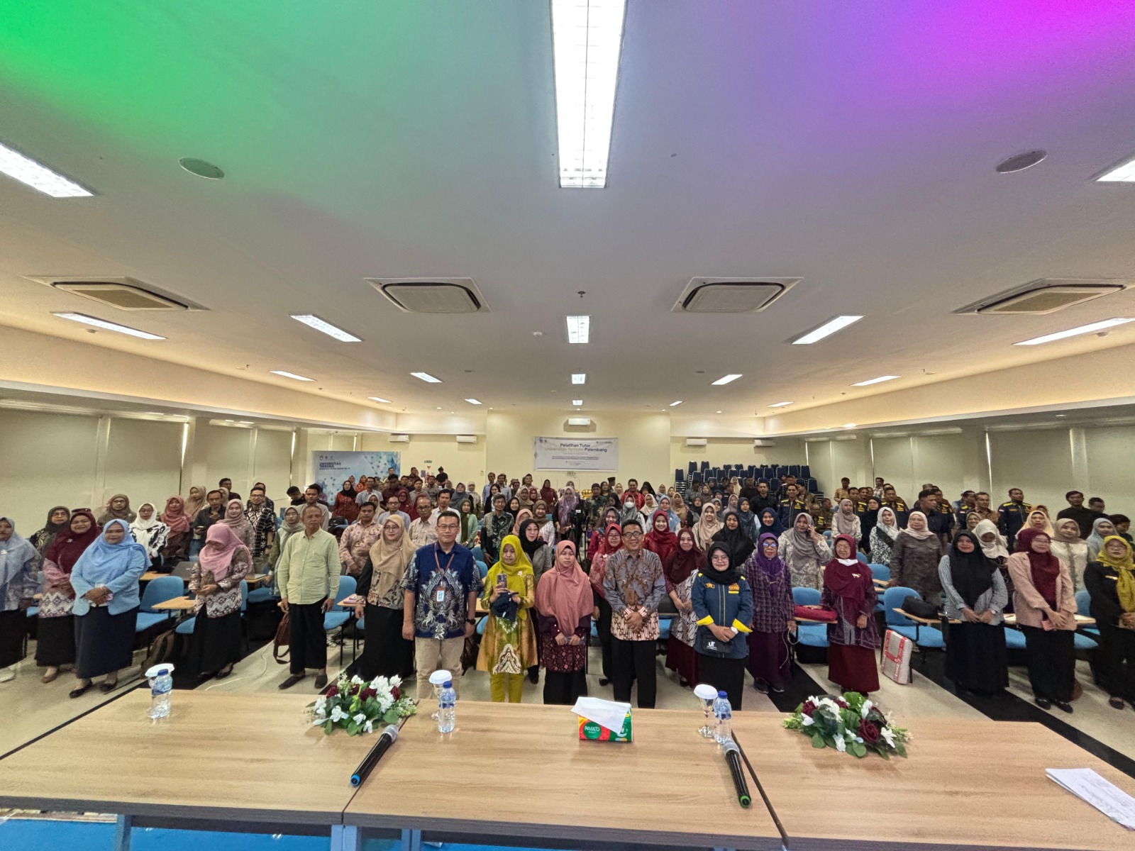 Mahasiswa UT Palembang Ikuti Pelatihan Peningkatan Standar Nasional Tutor 