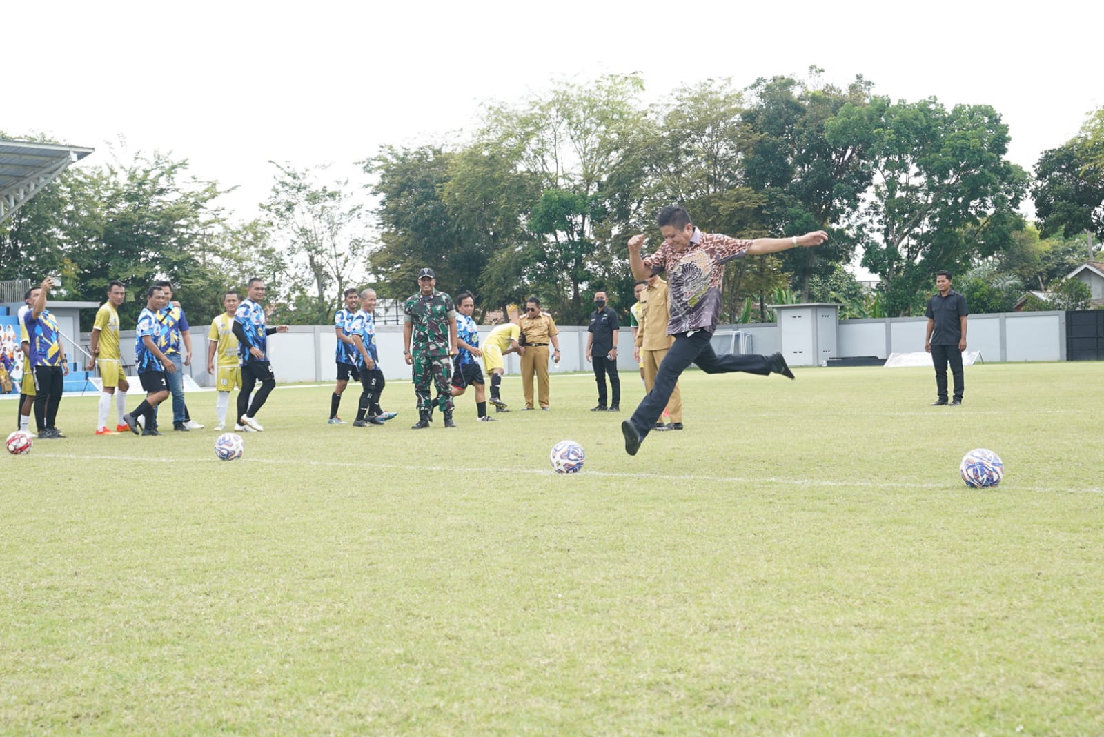 Bupati Cup, Enos Minta Junjung Sportivitas 