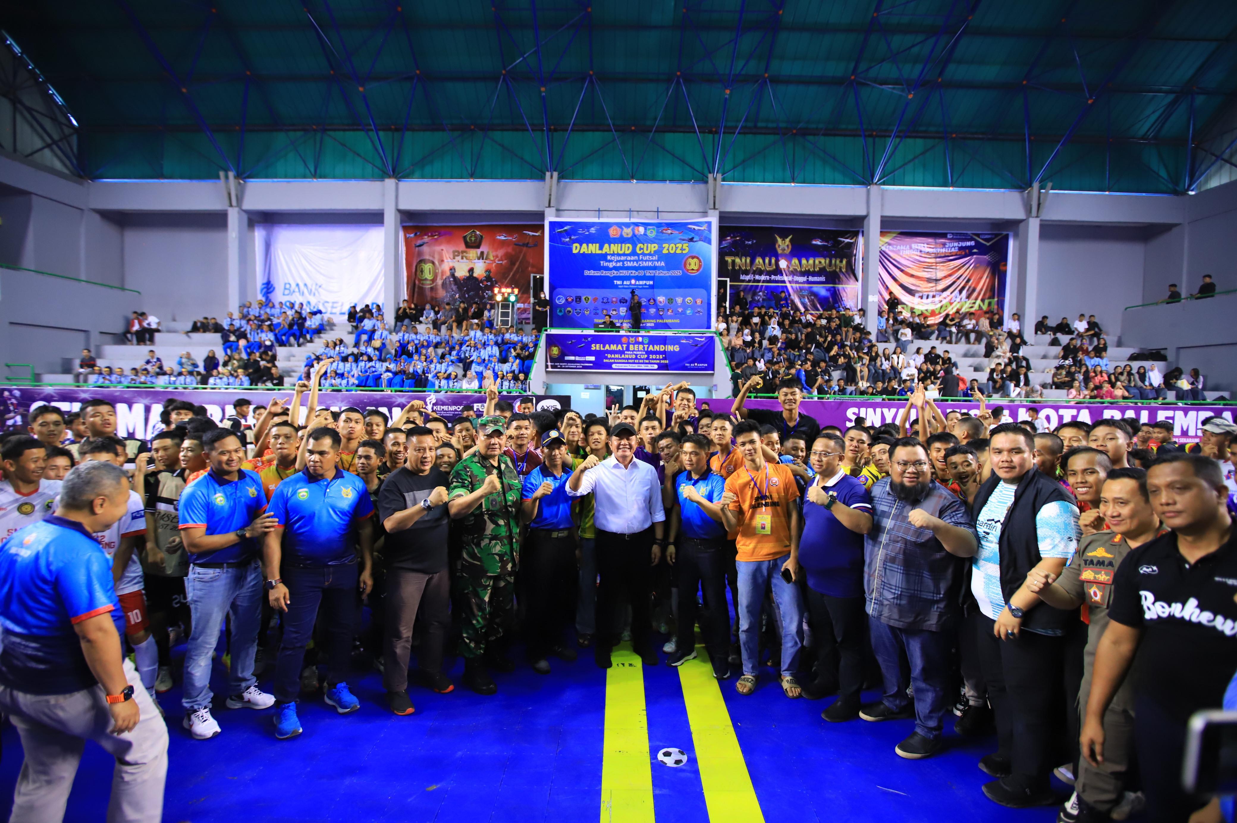 Gubernur Sumsel Ajak Pemuda Berani dan Sportif Lewat Turnamen Futsal Piala Danlanud 2025