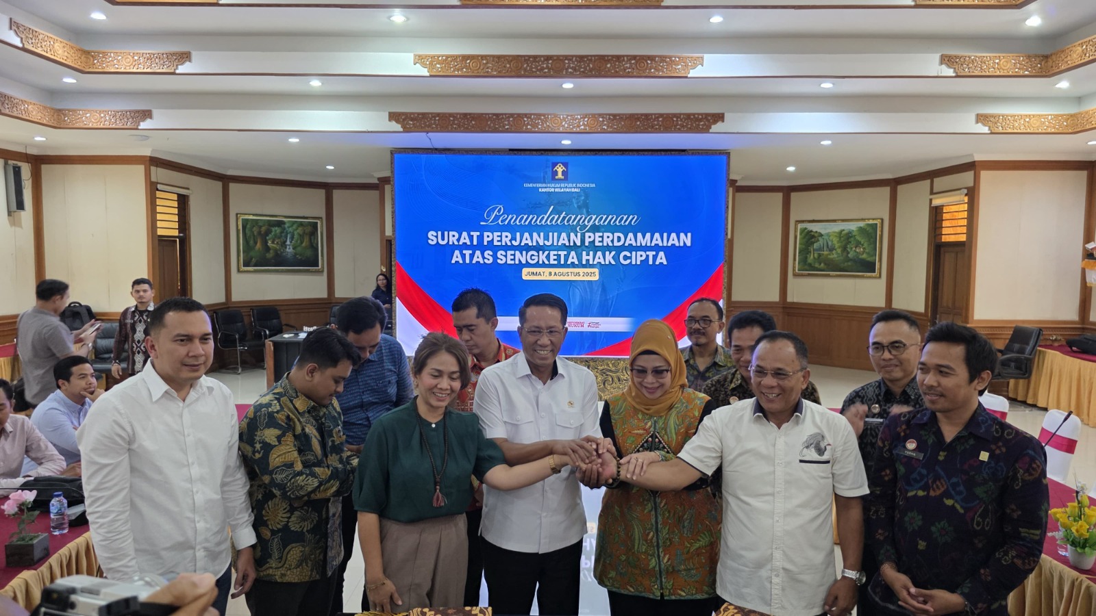 Supratman Andi Agtas Saksi Penandatanganan Perjanjian Damai Sengketa Hak Cipta Mie Gacoan di Bali