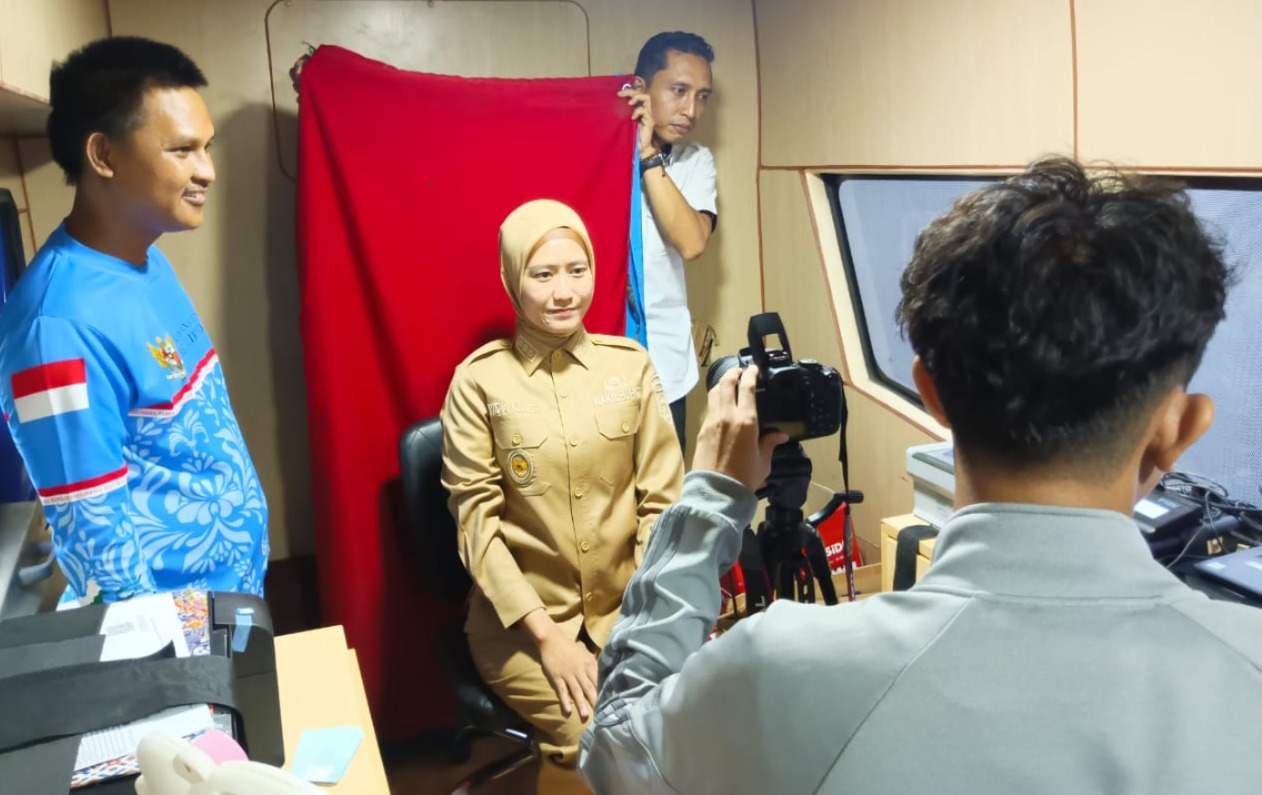 Wakil Bupati Lahat Ganti Foto KTP, Pelayanan Keliling Tancap Gas Kejar Target 99 Persen