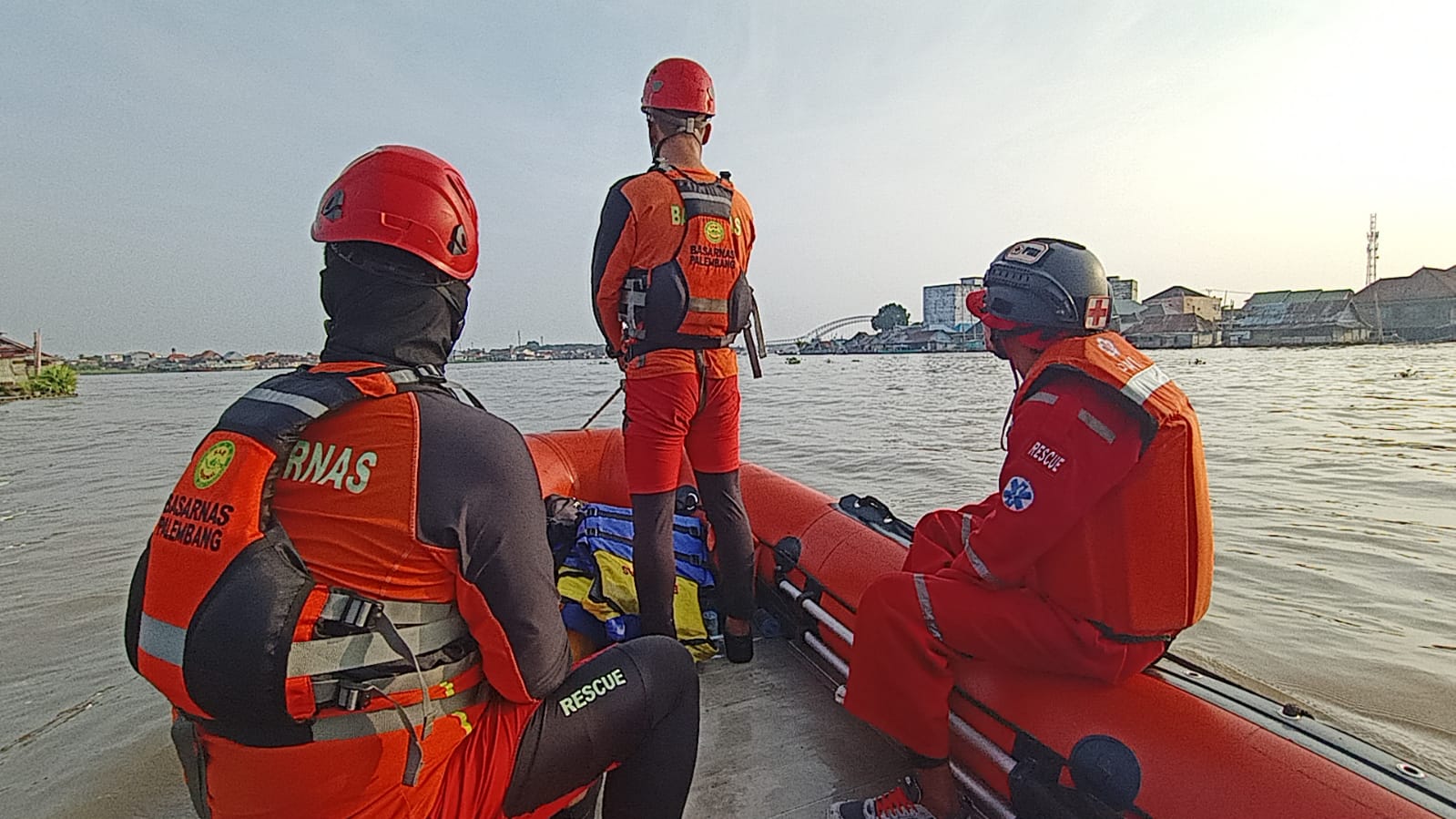 Identitas Pekerja Jembatan Ogan Kertapati yang Hanyut dan Tenggelam Terungkap, Ternyata Warga Asal Purbalingga
