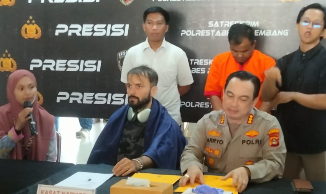 Minta Maaf Pada Pelaku Curanmor di Palembang, Respect WNA Asal Rusia: Polisi Indonesia Powerfull