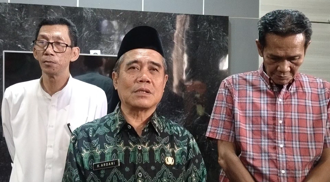 Polemik Kades Ulak Kerbau Baru, Wabup Ogan Ilir Minta Warga Bersabar, Sebut Tim Sedang Bekerja