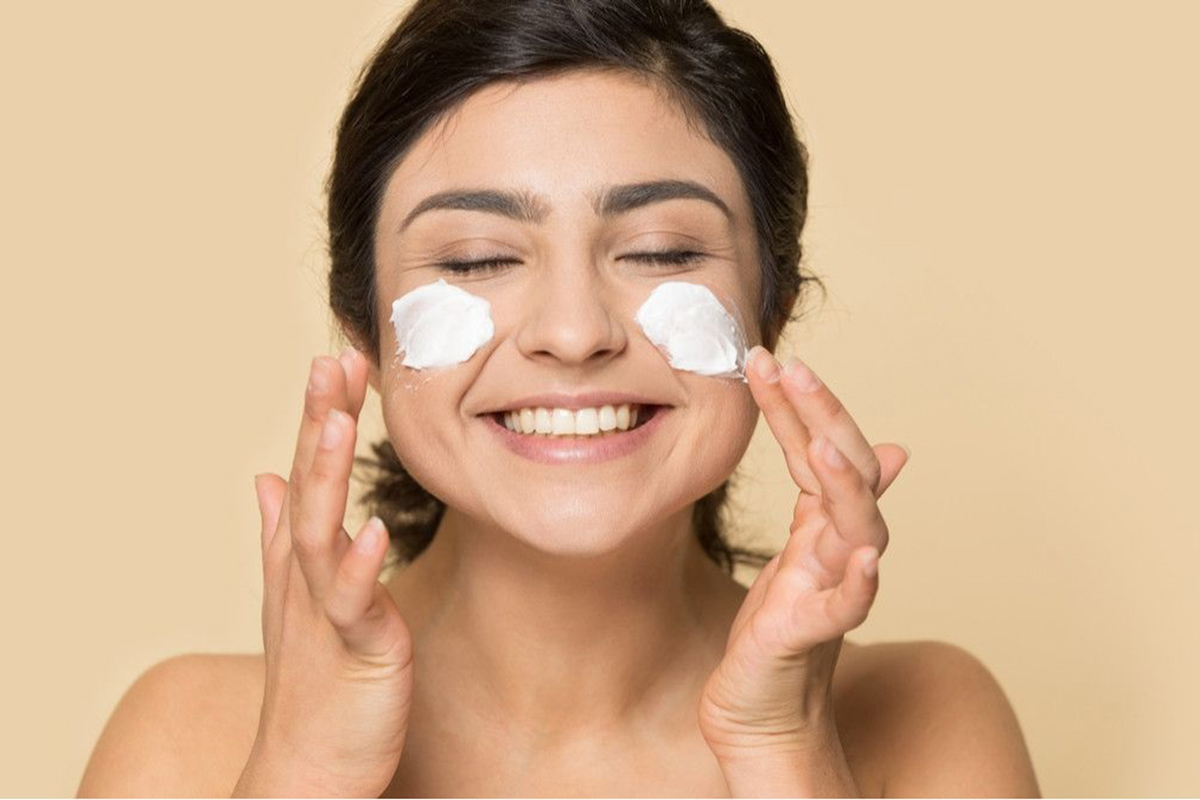 Inilah 5 Cara Skincare Pagi Hari yang Tepat untuk Mencegah Kerusakan Kulit