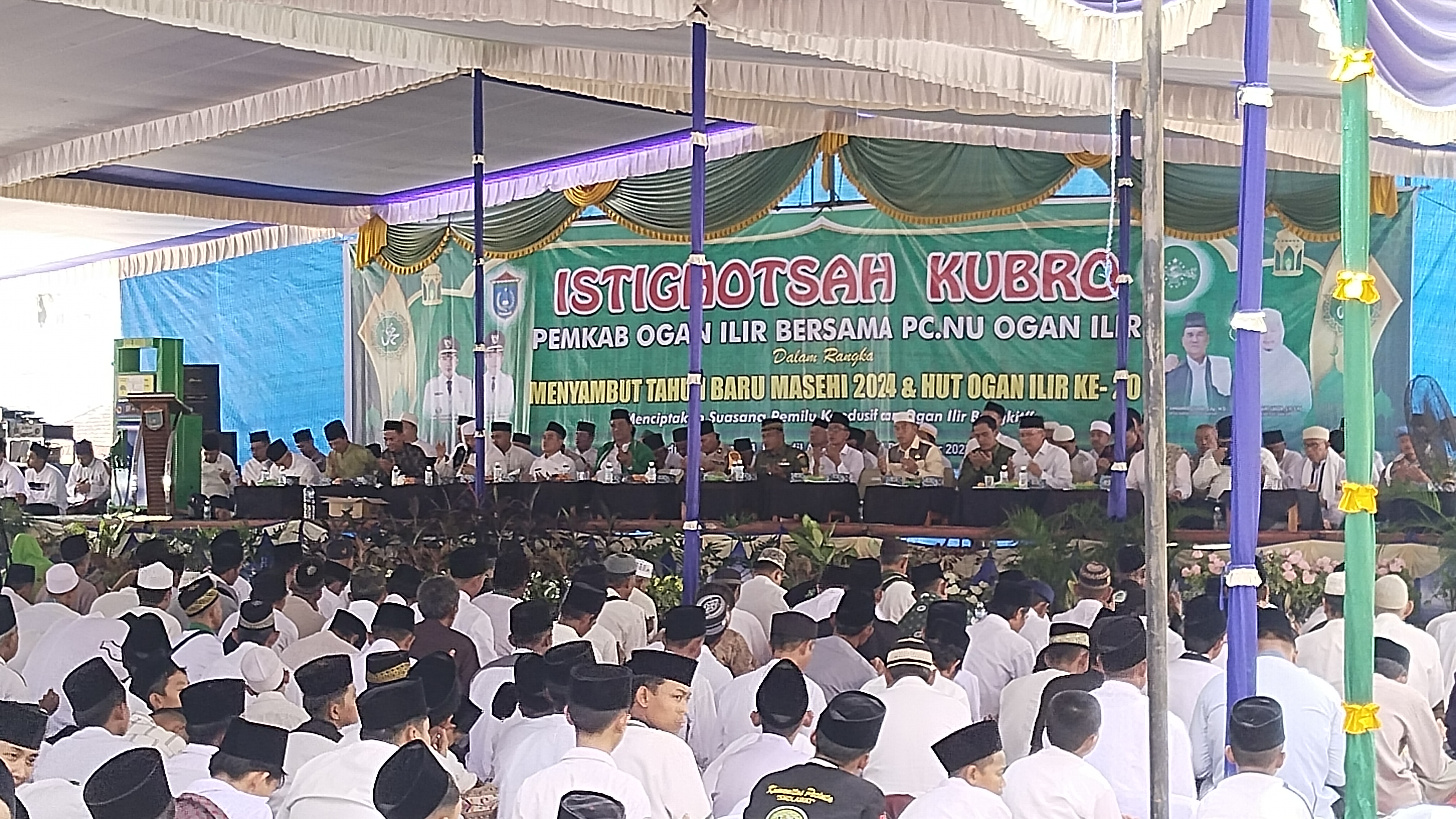 Ribuan Massa Ikuti Istighotsah Kubro Pemkab Ogan Ilir di Taman Pancasila, Wah Ada Apa Nih? 