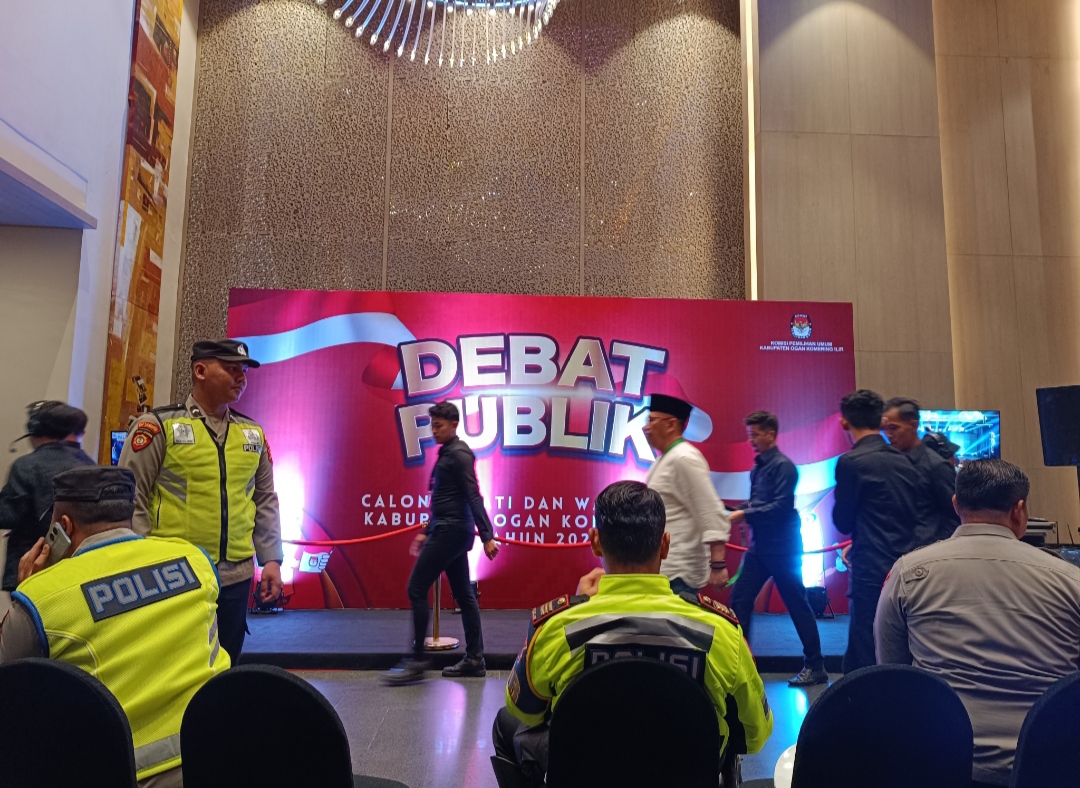 Debat Publik Kedua Paslon OKI di Novotel Palembang Bahas 4 Tema Krusial