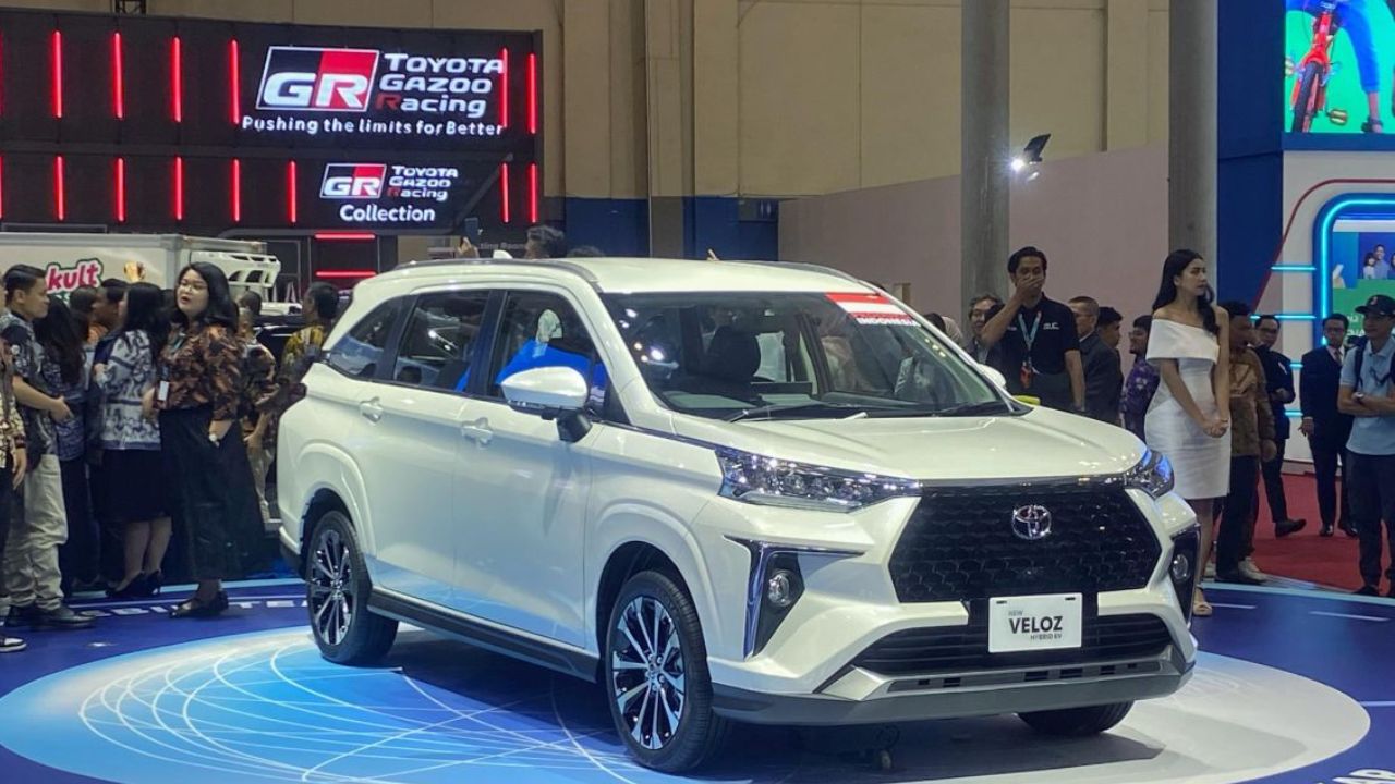 Toyota Veloz Hybrid 2026 Memadukan Efisiensi Bahan Bakar Tinggi dengan Motor Listrik Responsif