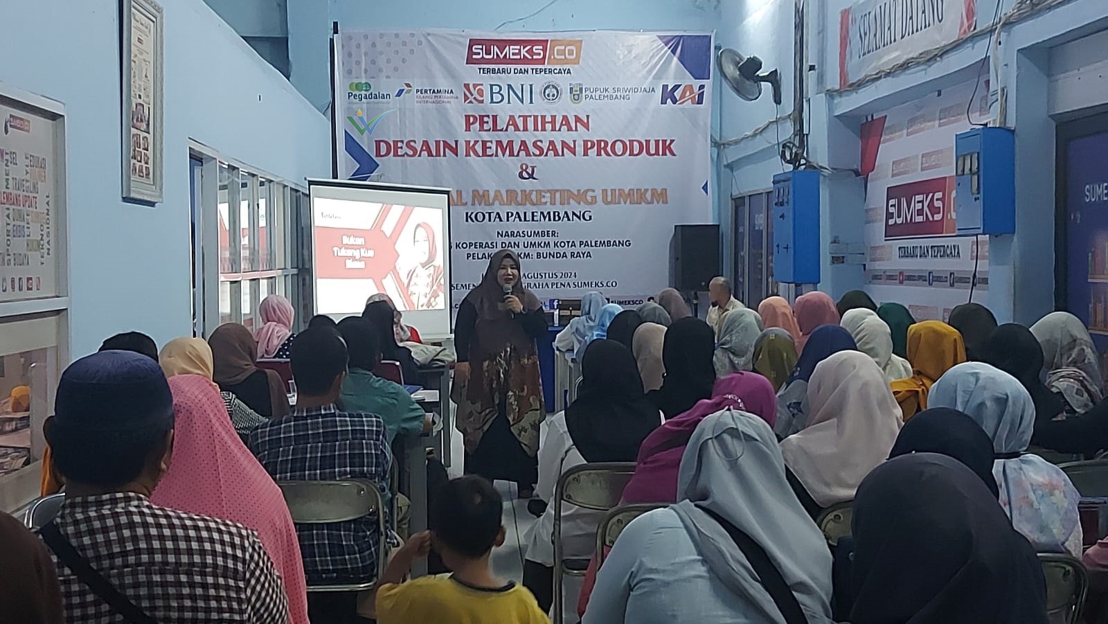 Puluhan Peserta Ikuti Pelatihan Desain Kemasan Produk dan Digital Marketing UMKM Palembang