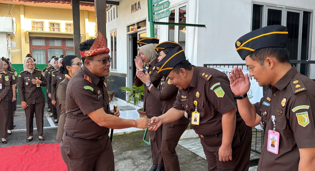 I Gede Widhartama SH MH Jabat Kajari OKI Gantikan H Sumantri SH MH