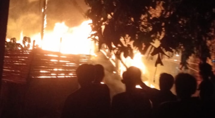 Niat Usir Nyamuk, Rumah di Muara Enim Ludes Terbakar