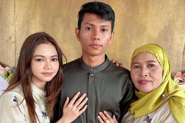 Mantap! Rara Lida Gelar Open House, Ada Panggung dan Nyanyi 2 Lagu, Serta Bagi-bagi THR ke Tetangga Terdekat