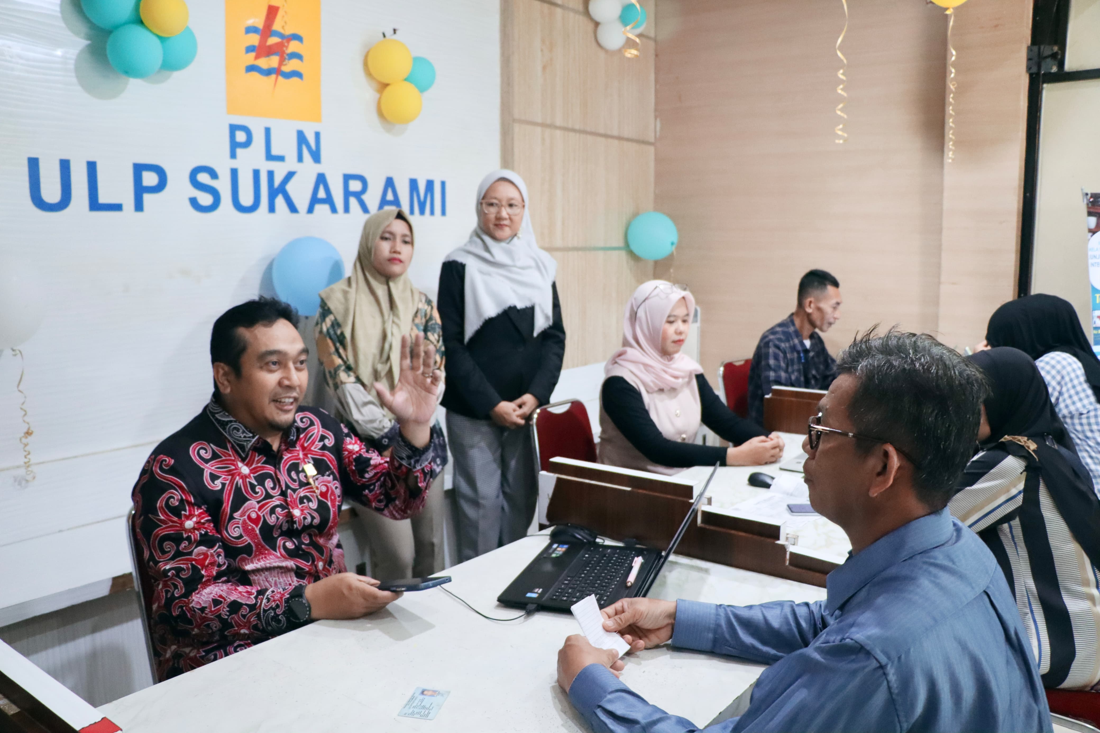 Pelanggan Hebat, Energi Bersahabat: PLN UID S2JB Peringati HPN 2025 dengan Layanan Prima