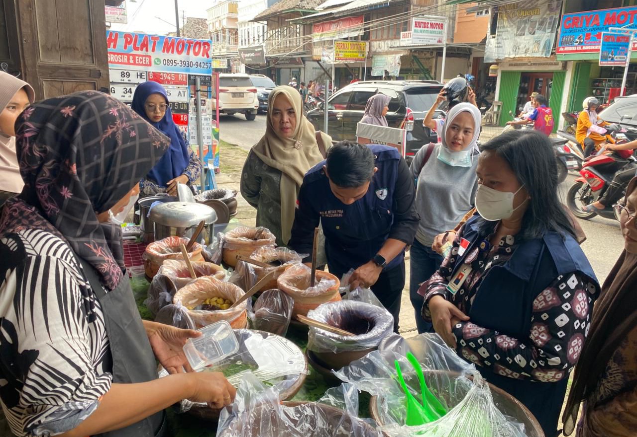 Hasil Pemeriksaan BBPOM Takjil di Kayuagung Aman Konsumsi