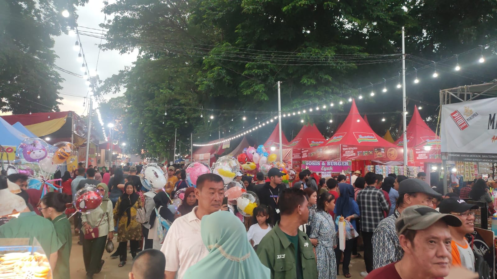 Ribuan Wisatawan Antusias Ramaikan Perayaan Cap Go Meh 2024 di Pulau Kemaro Palembang