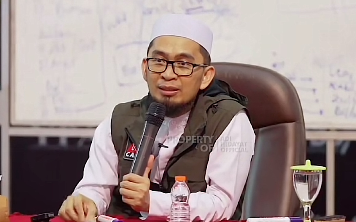 Ustadz Adi Hidayat: Stop Beli Produk Zionis, Kita Tak Ingin Ada Lagi Masjid, Gereja dan Rumah Sakit Dibom! 