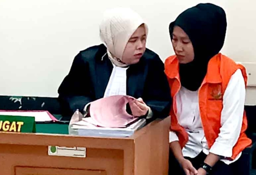 Garong Duit Nasabah Rp1,7 Miliar, Eks CS Bank Cantik Ini Terancam 6 Tahun Penjara