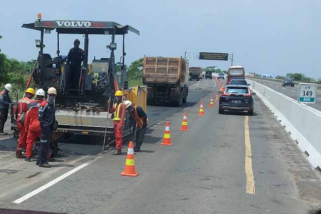 H-9 Lebaran Idulfitri 2023, Tol Palembang-Kayuagung Masih Banyak Tambal Sulam