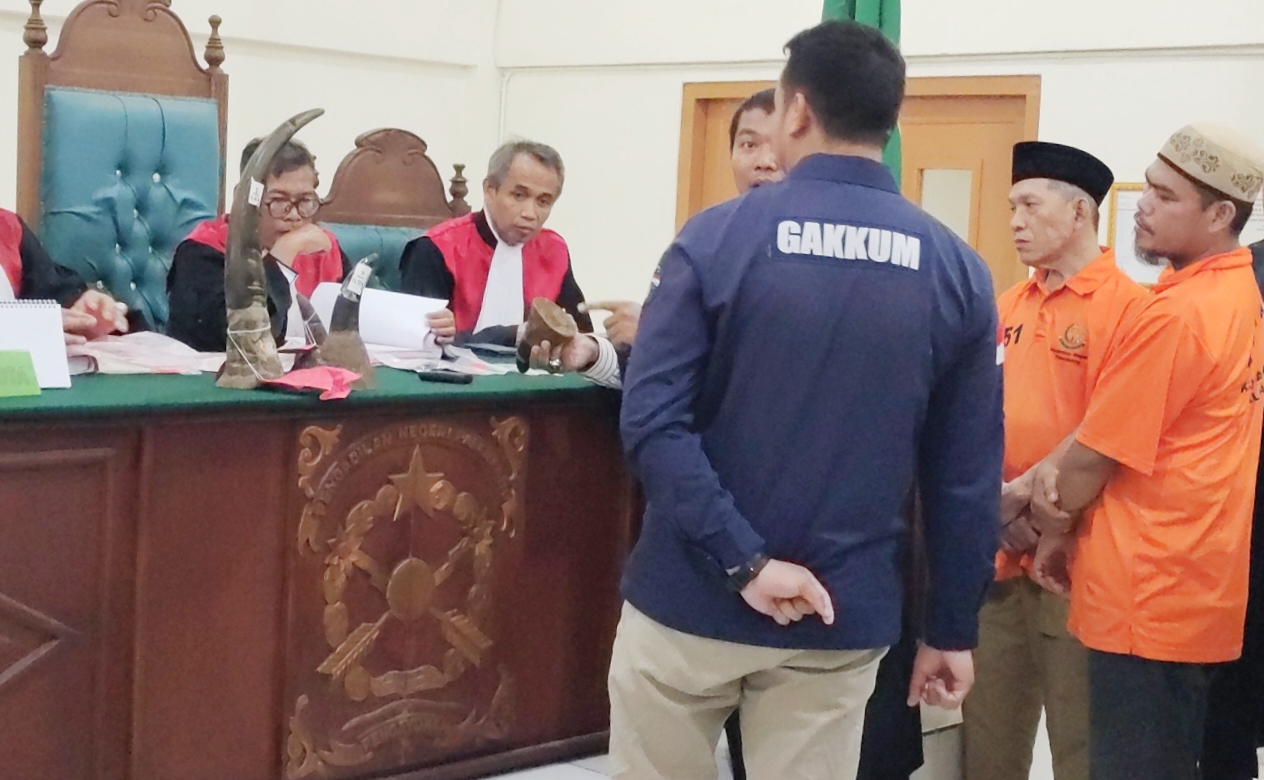 Barang Bukti Cula Badak-Gading Gajah Senilai Rp43,3 Miliar Ditampilkan, Terdakwa Terancam Maksimal Penjara