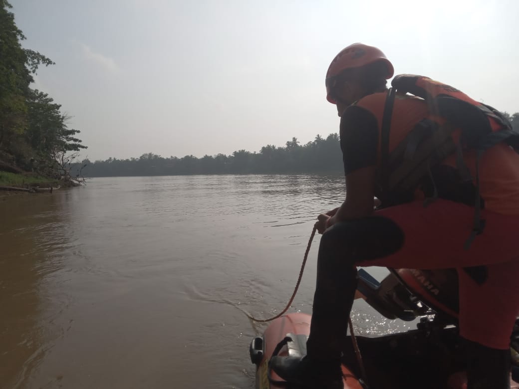 Lepas dari Pengawasan Nenek Saat Mandi, Balita 3 Tahun di Musi Rawas Terseret Arus Sungai