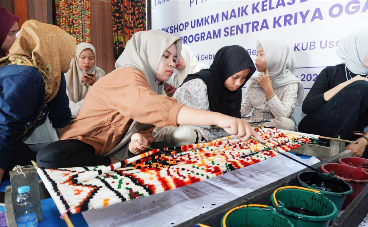 Workshop UMKM Naik Kelas 2025, Hutama Karya Perkuat Daya Saing Sentra Kriya Ogan Ilir