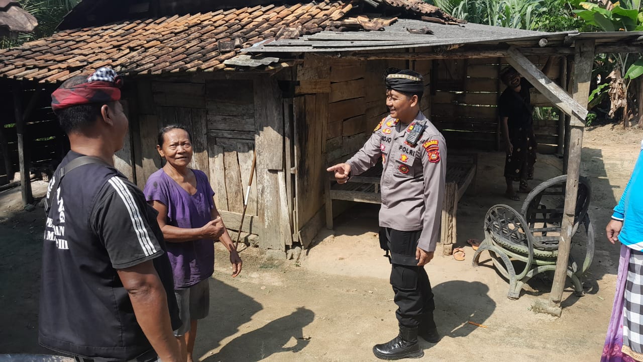 Jelang Peringatan HUT Bhayangkara ke-78, Rumah Warga Cahya Mas Mesuji OKI Dibedah