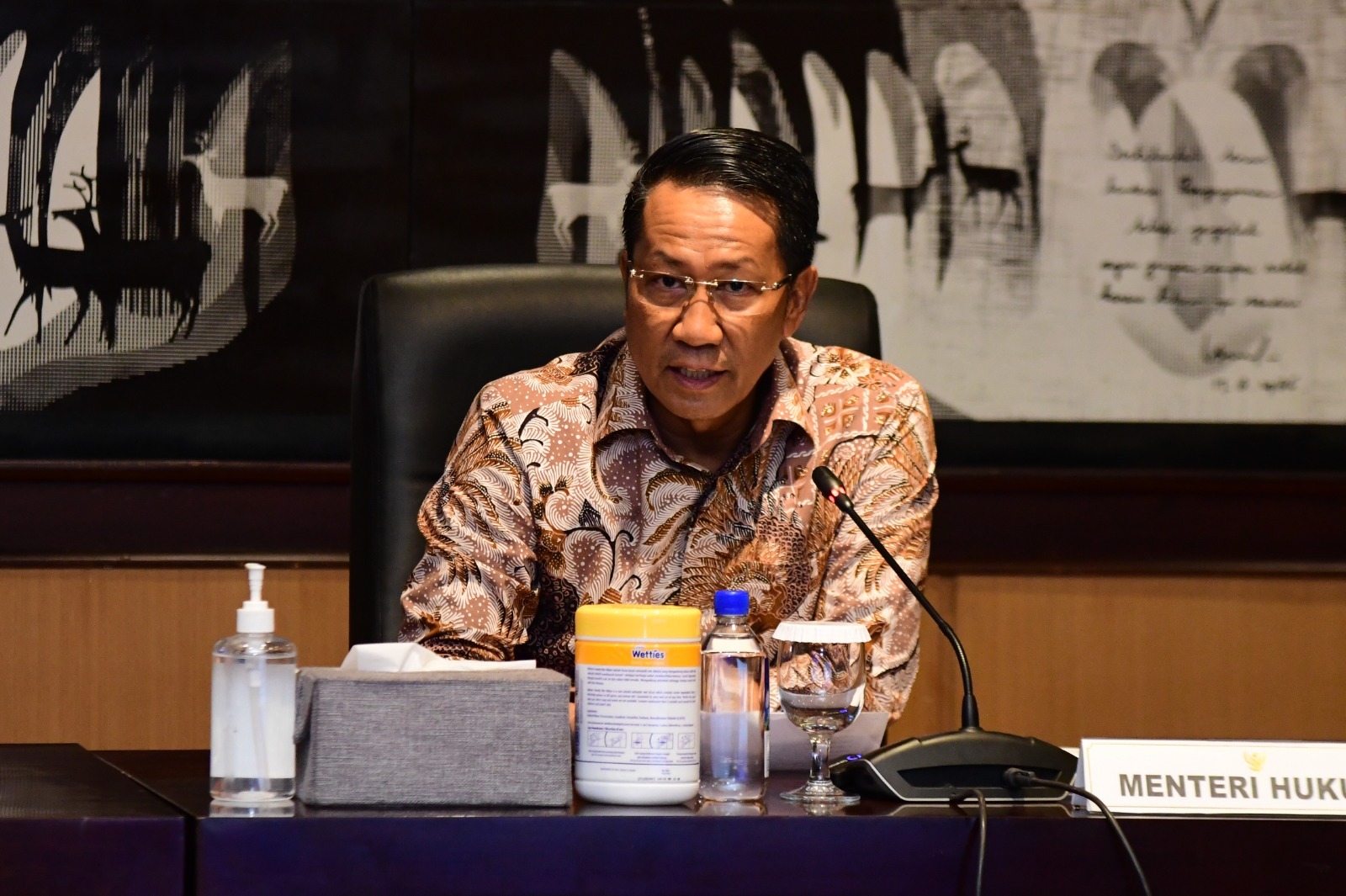Menteri Hukum Tegaskan WNI Kehilangan Kewarganegaraan Jika Menjadi Tentara Asing