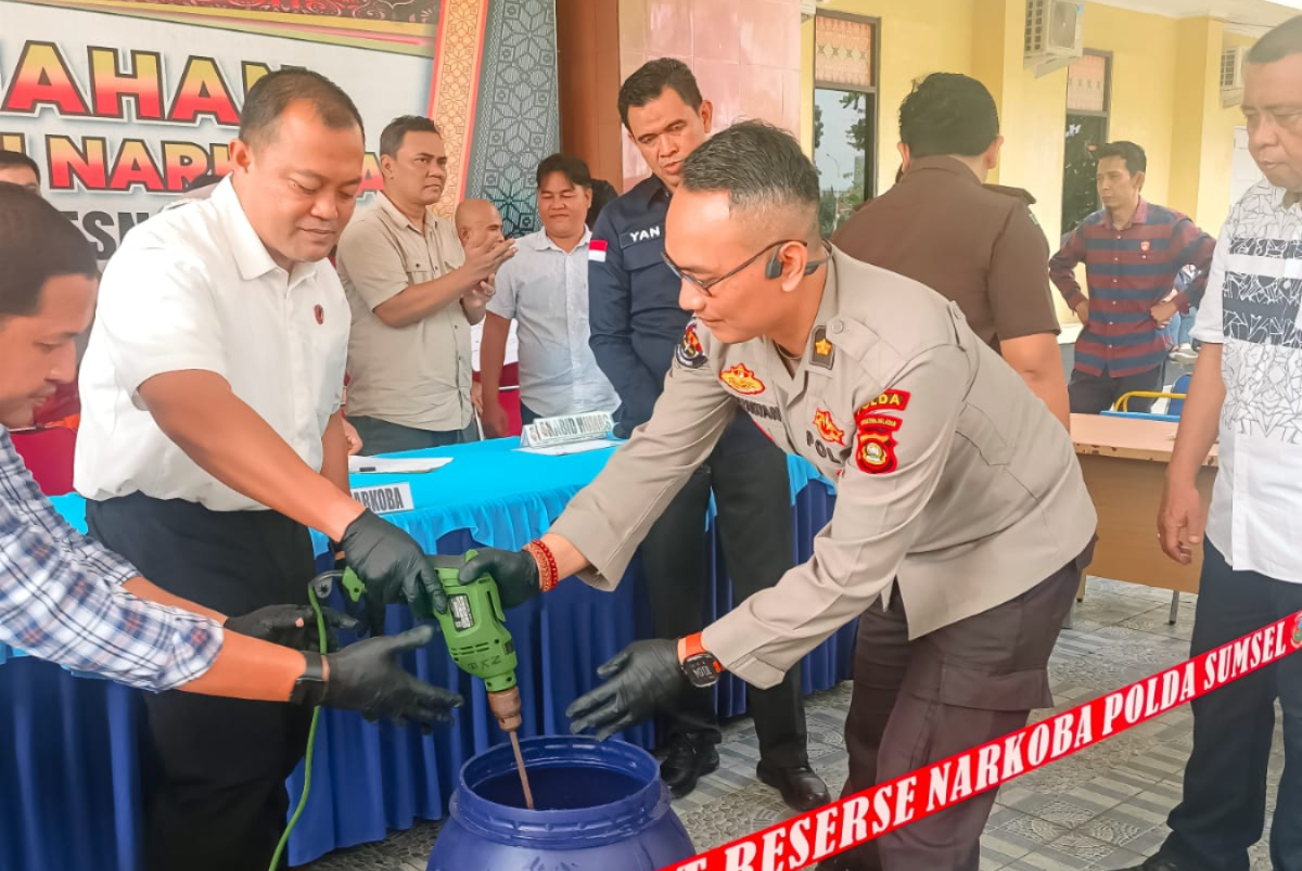 Polda Sumsel Musnahkan 4,55 Kg Sabu-Sabu dan Puluhan Ribu Butir Pil Ekstasi Milik 19 Tersangka