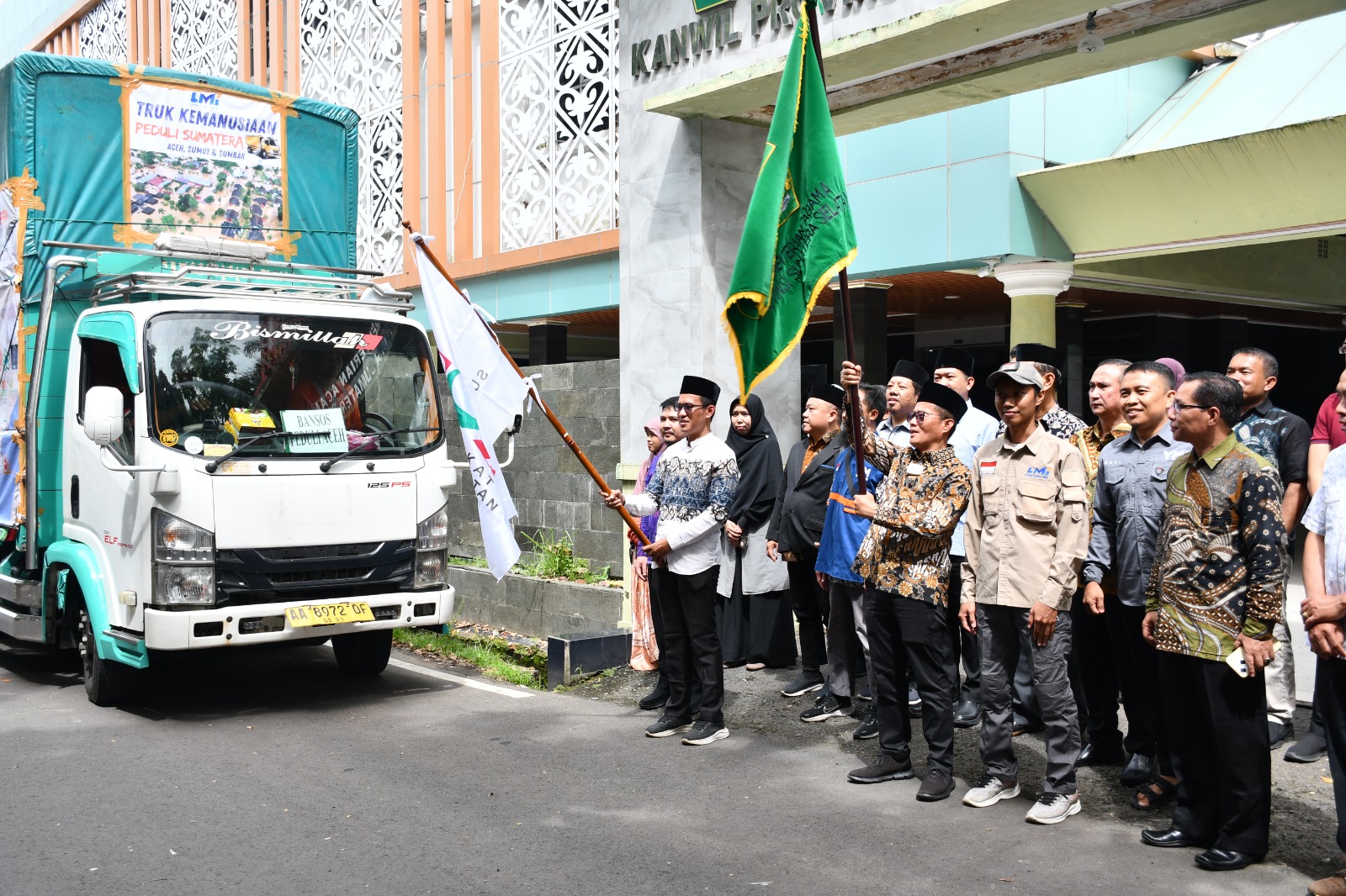 3 Truk Bantuan Kemanusiaan untuk Penyintas Bencana Sumatera Diberangkatkan, Bawa Bantuan Logistik