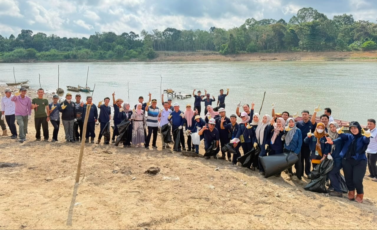  PT TeL Bersama Pemerintah dan Masyarakat Gelar Aksi Bersih Sungai Lematang