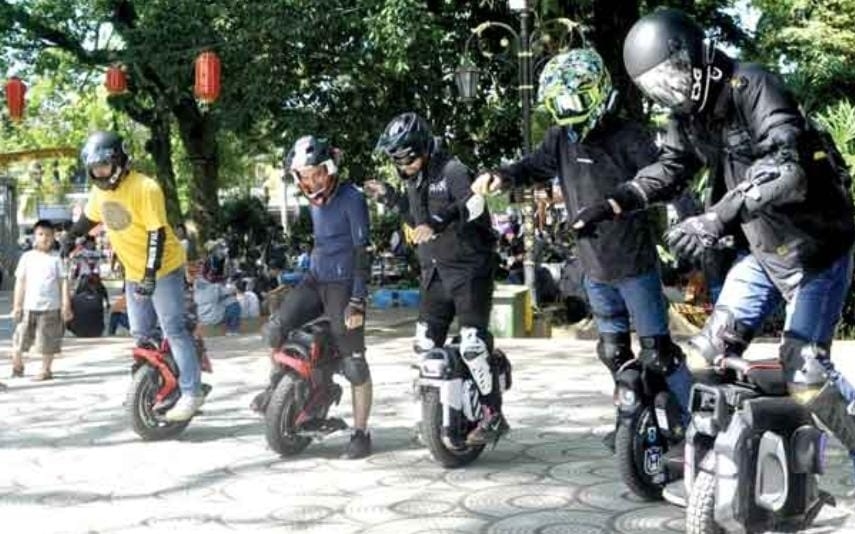 Mampu Melaju dengan Kecepatan Tinggi, Electric Uni Cycle Solusi Agar Terhindar Macet