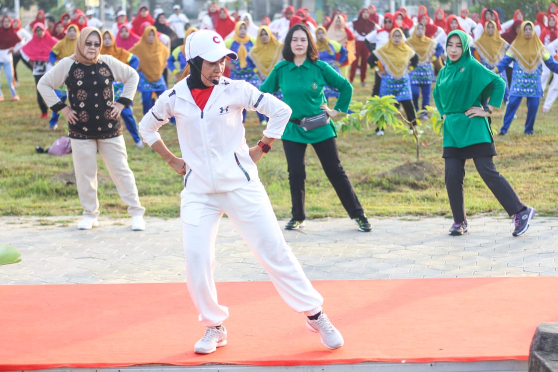 Bangkitkan Semangat Olahraga, Gabungan Organisasi Wanita di Muba Senam Sehat Bersama