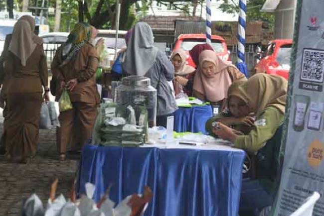 Daging Sapi Mahal, Pasar Pangan Murah Palembang Diserbu Emak-emak, Daging Kerbau Laris Manis Dijual Rp80 Ribu 