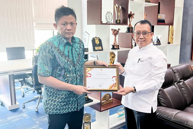 Inventarisasi Aset Desa Tepat Waktu, Kabupaten OKU Timur Kembali Diganjar Penghargaan oleh Kemendagri