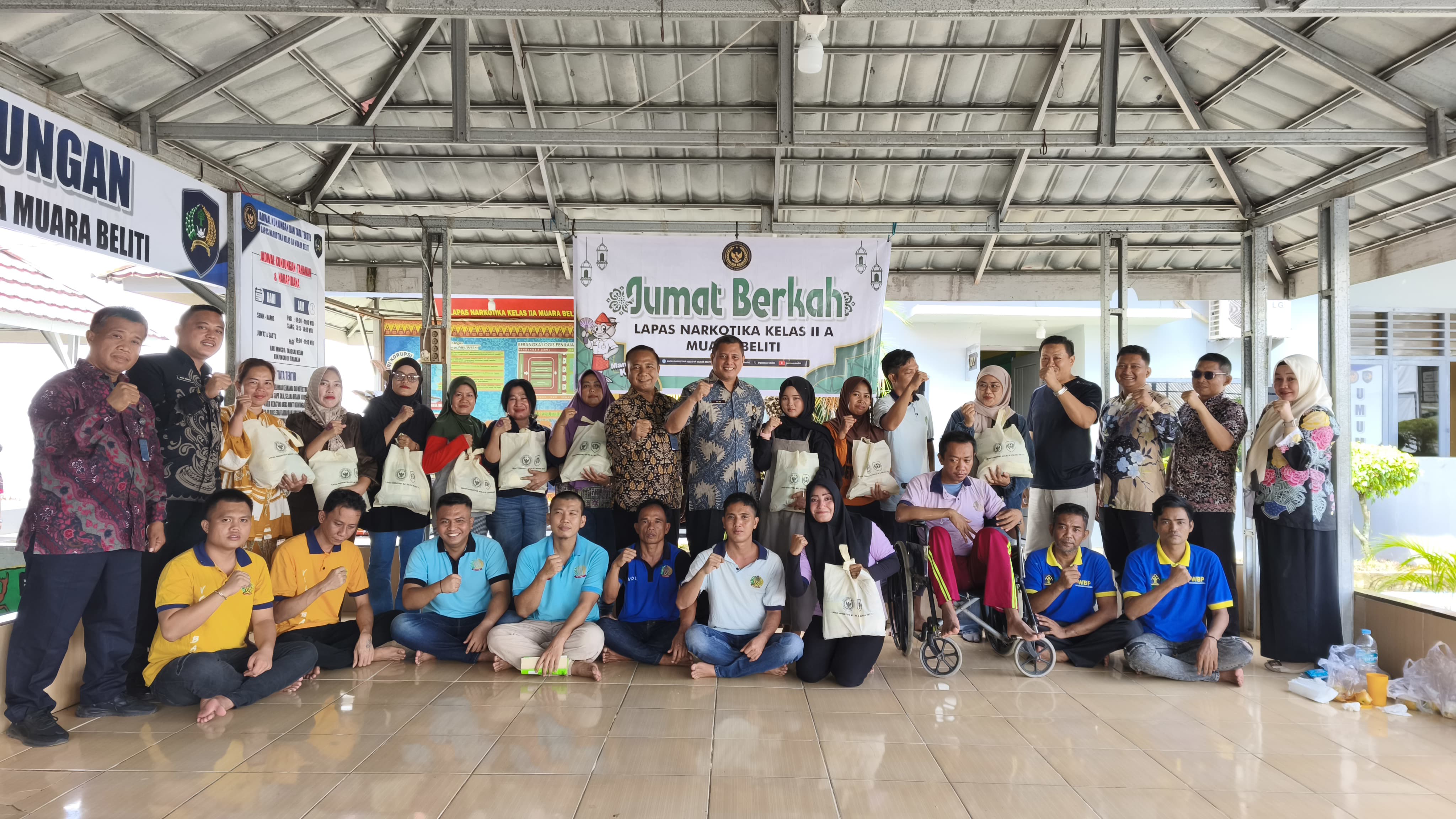 Lapas Narkotika Kelas IIA Muara Beliti Bagikan Bantuan Sosial untuk Warga Binaan Pemasyarakatan