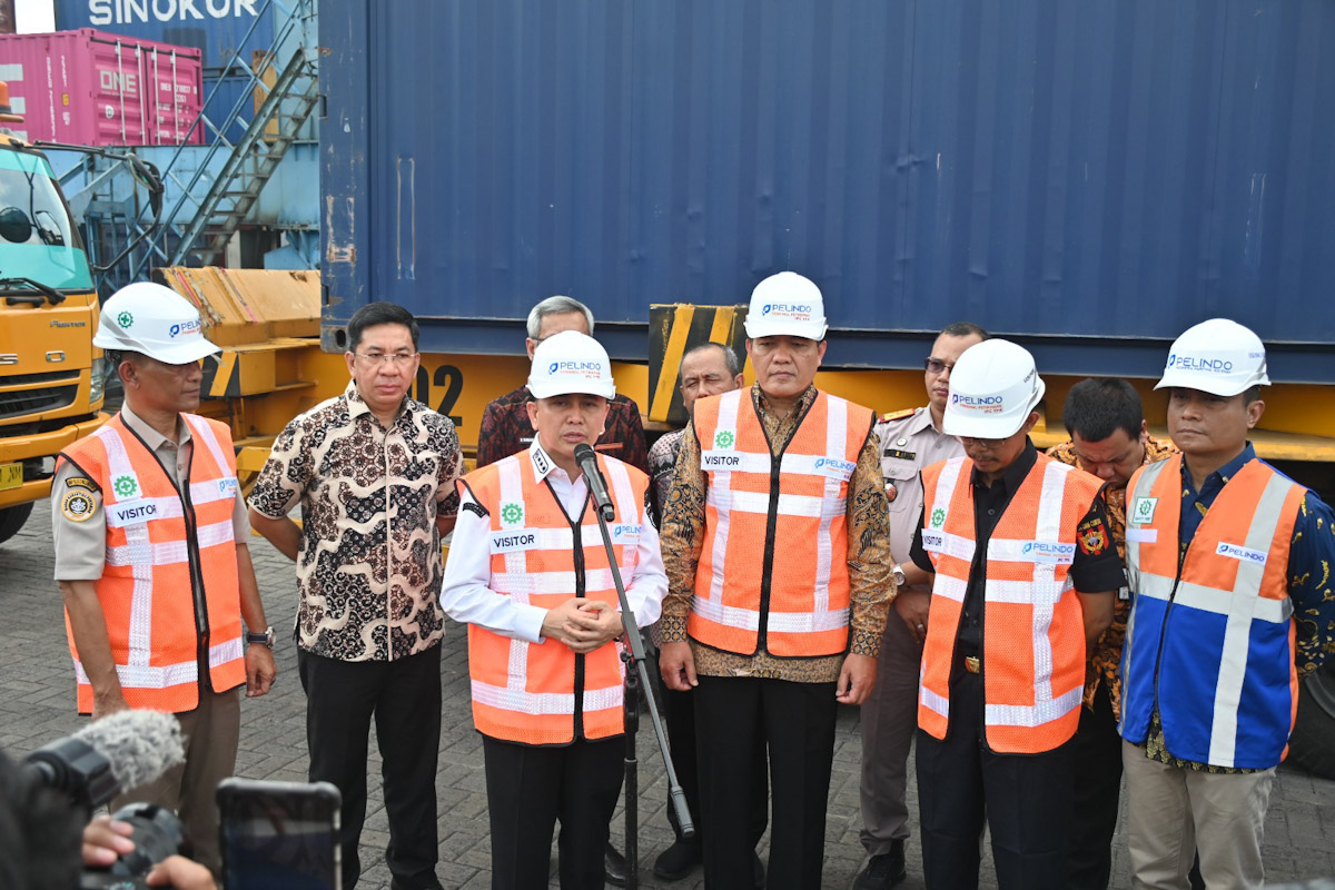 Pelindo Regional 2 Palembang Dukung Pelepasan Ekspor Komoditas di Terminal Petikemas Pelabuhan Boom Baru 