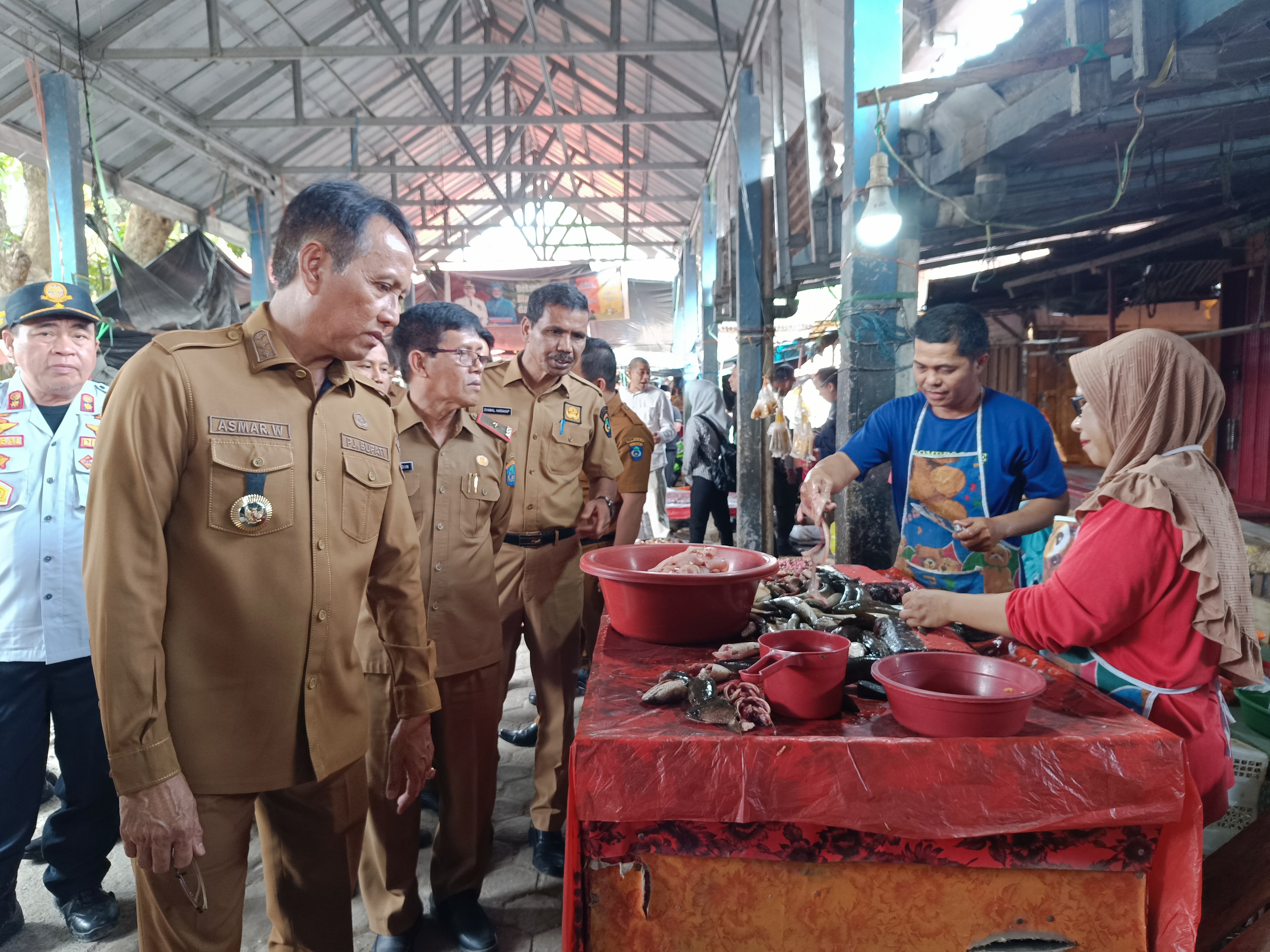 Pj Bupati OKI dan Rombongan Sidak Pasar Kayuagung, Ada Apa?