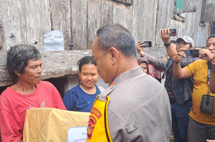 Kapolrestabes Palembang Kunjungi Rumah Korban Pemukulan Gara-Gara Utang
