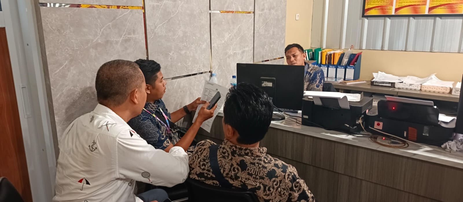 Beli 4 Unit Mobil Lelang Namun Tanpa BPKB, Pria di Palembang Merugi Ratusan Juta Diduga Korban Penipuan