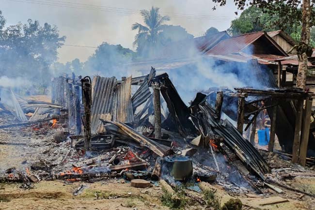 Pergi Mengambil BLT BBM, Rumah Warga di Keramat Jaya Muba Hangus Terbakar 
