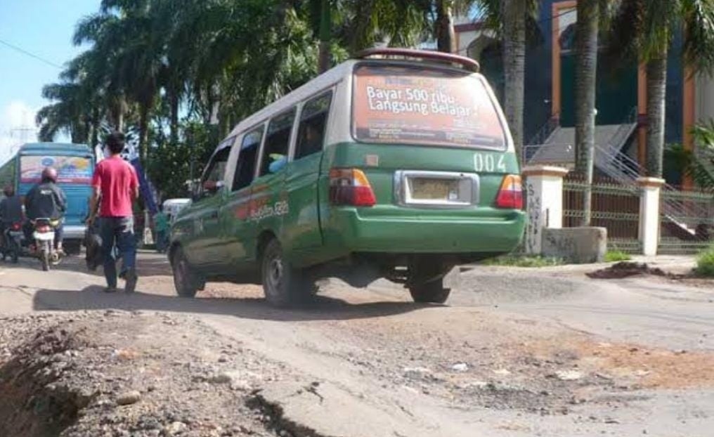 SABAR! PUPR Kota Palembang Janji Perbaikan Jalan Rusak Mulai Minggu Kedua Juni 2023