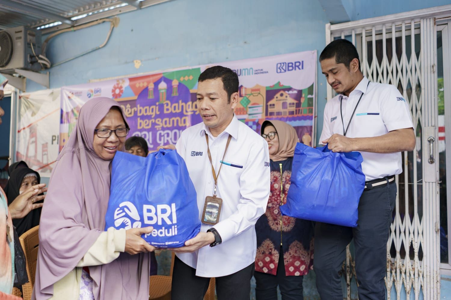 Ramadan Penuh Berkah, BRI Group Berbagi Sembako