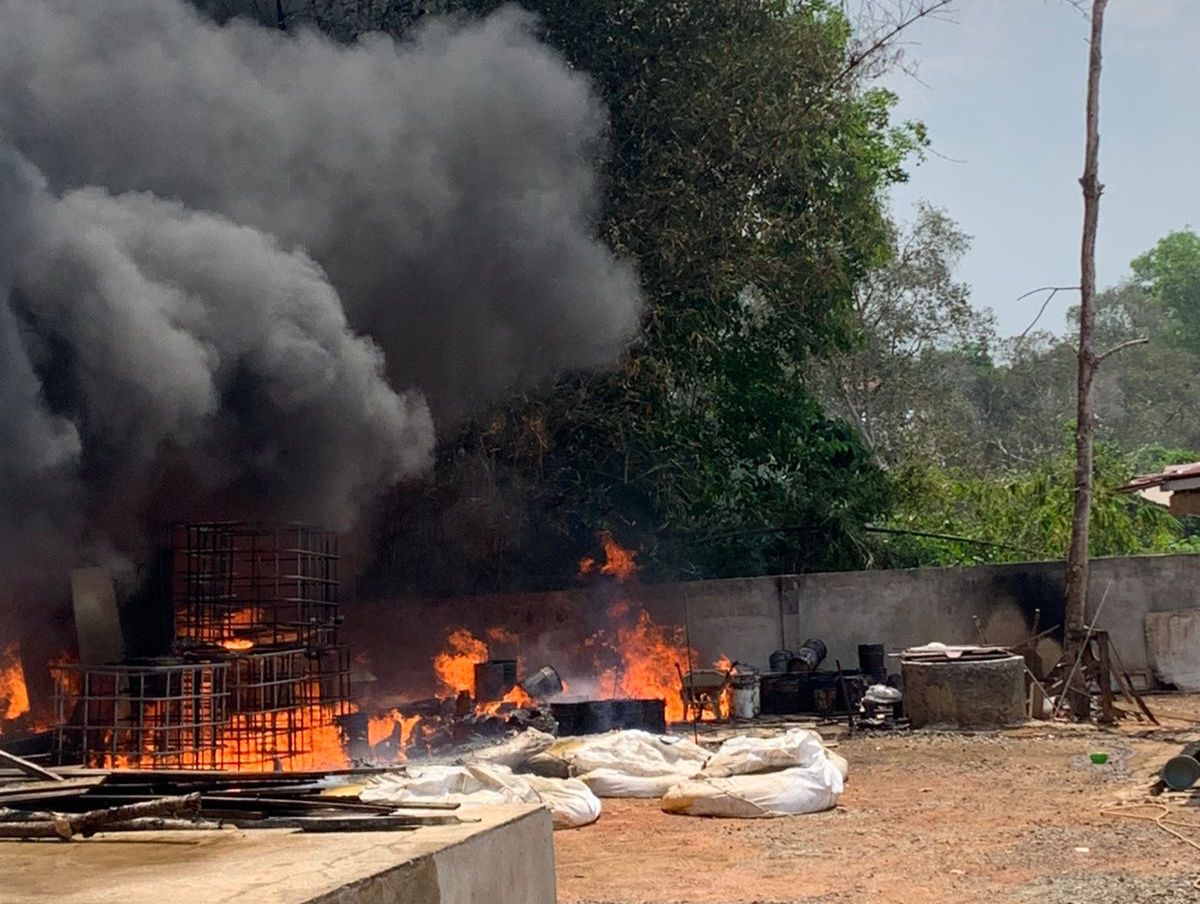 Gudang Tempat Penampungan Minyak Jelantah di Tanjung Barangan Palembang Meledak dan Terbakar 