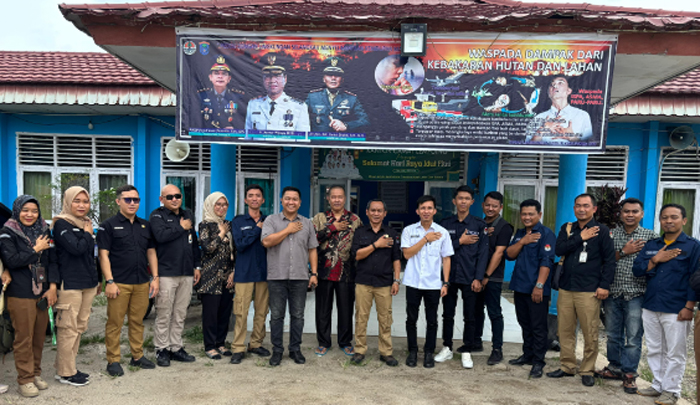 Ini Kata KPU OKI Terkait Pose Satu Jari Oknum Sekretariat PPS Mataram Jaya