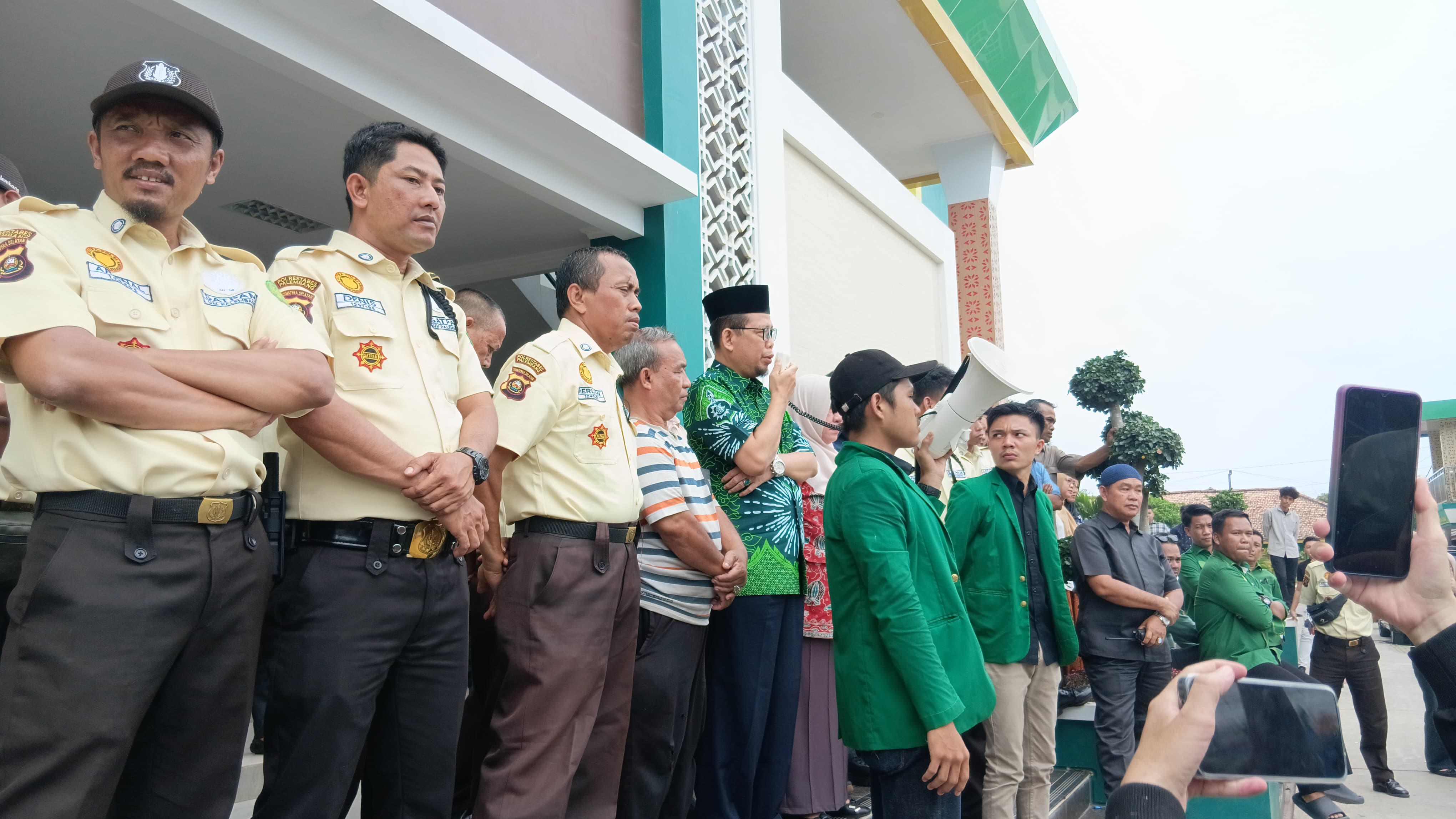 Mahasiswa UM Palembang Berorasi Sampaikan Tuntutan Nyaris Keos, Tolak Masa Perpanjang Jabatan Rektor