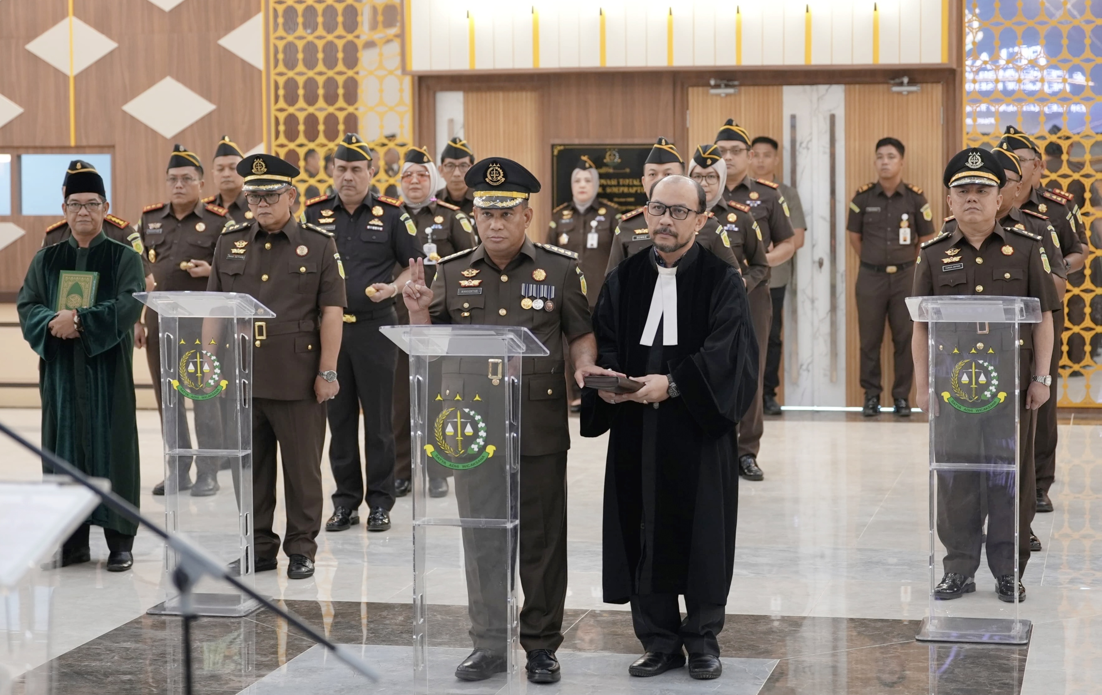 Ketut Sumedana Lantik Pejabat Eselon III dan IV Kejati Sumsel, Perkuat Kinerja dan Profesionalisme Institusi