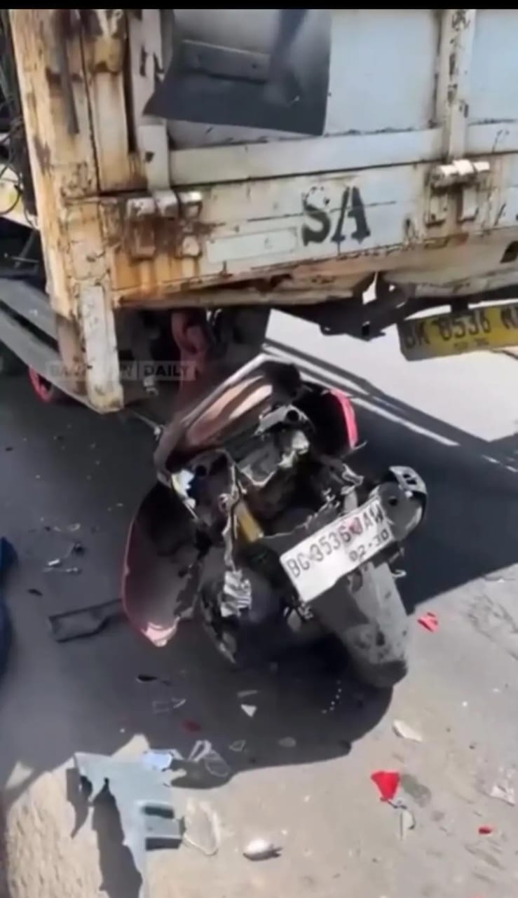 Terjepit, Pengendara Motor Yamaha NMAX di Banyuasin Meninggal Dunia
